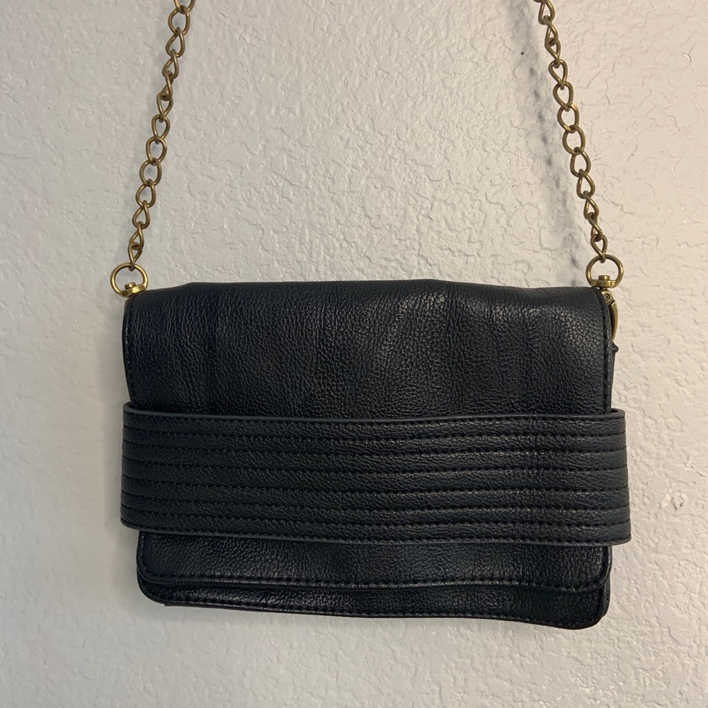 Black crossbody purse